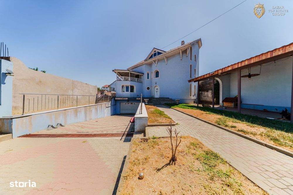 Vila zona Parneava