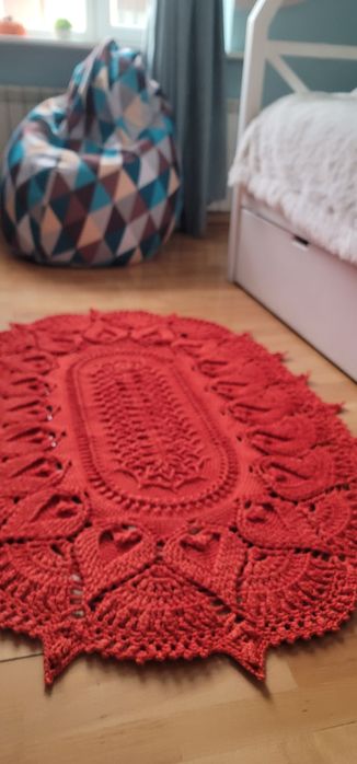 Вязаный ковер ручной работы