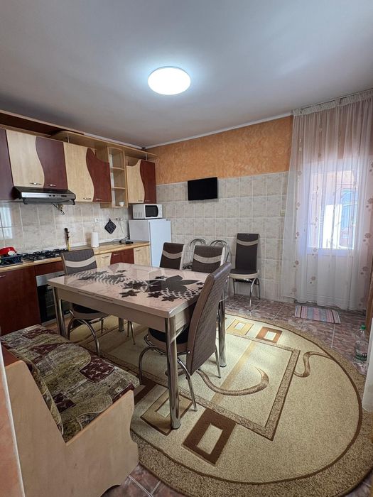 Casă de închiriat în zona Ioșia