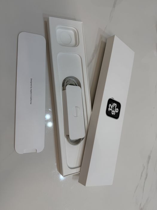 Apple Watch SE 40 мм