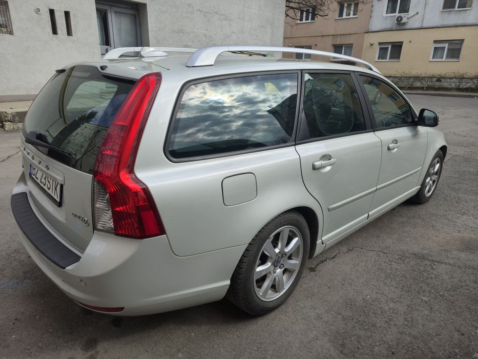VOLVO V50 2012 — imagine 2