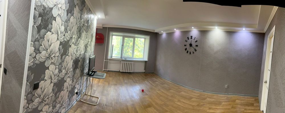 Продам квартиру район 45 аптеки.