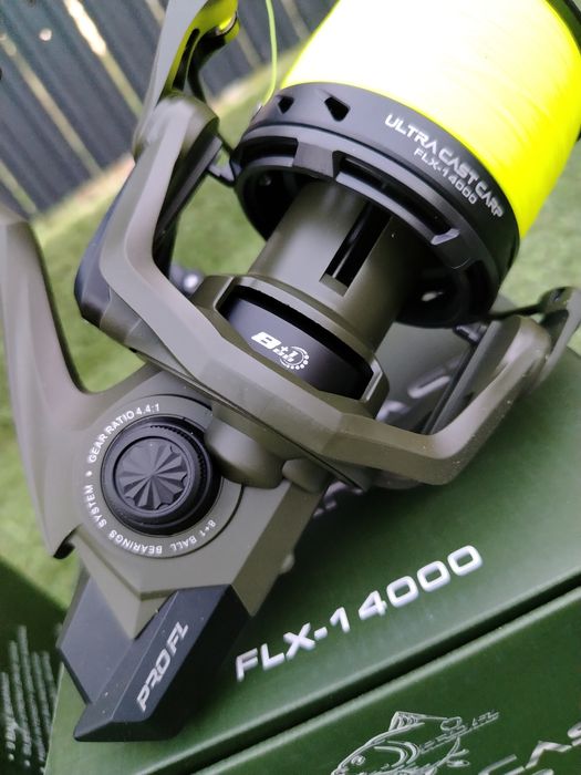 Set 4 Mulinete Pro FL FLX 14000 Ultra Cast 9 Rulmenti

Produs NOU cu l