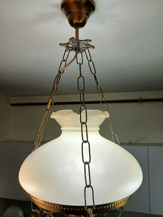 candelabru rustic din alamă și lemn