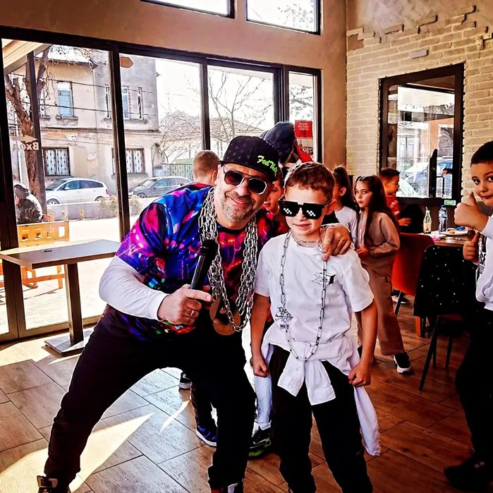 Професионален аниматор и ди джей за детски рожден ден или детско парти