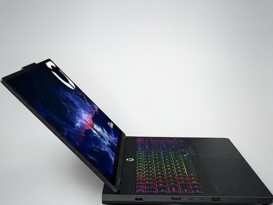 Lenovo Legion Pro 5 16" WQXGA 2560x1600 OLED 165Hz Intel 24-core Ultra 9 275HX 32GB RAM 1TB SSD GeForce RTX 5070 DLSS4