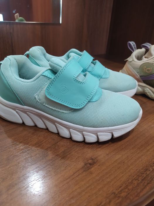 Кросовки для девочки