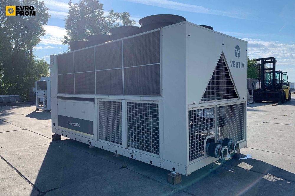 Chiller răcit cu aer LIEBERT FL4039 – 396 kW | chiller 400 kw pret | Freecooling | Modul hidraulic | Second hand