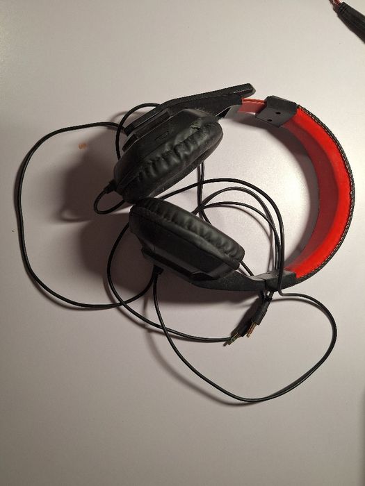 Set de căști și mouse Red Dragon