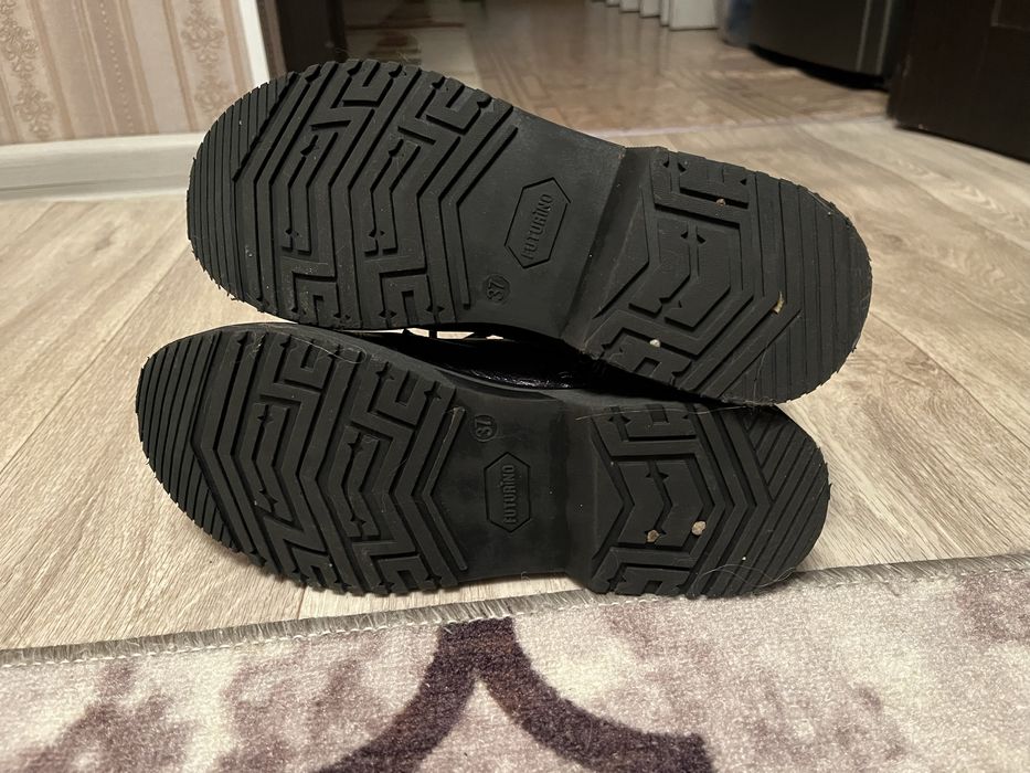 Продам ботинки демисезон!