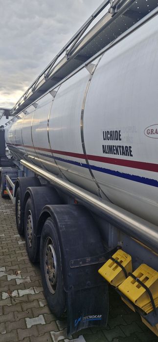 Cisternă inox lichide alimentare fabricație 2009