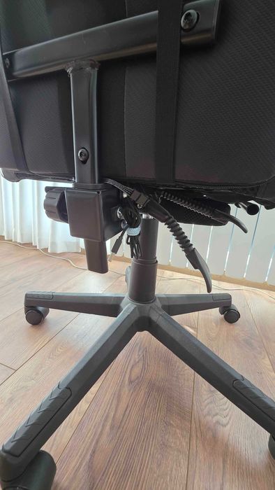 Гейминг стол Huzaro - Force 4.7 RGB, черен