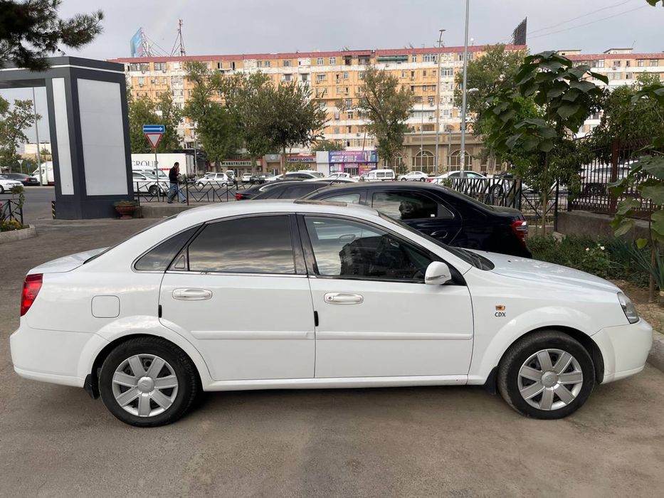 Prodaetsa Lacetti 1.8 srochna