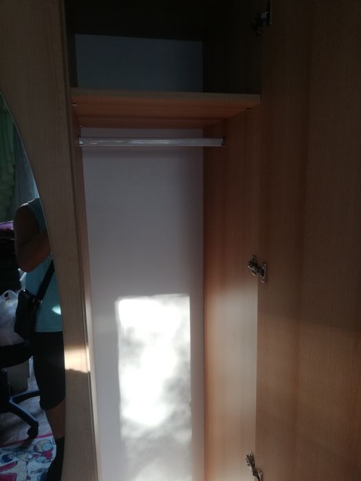 Продам шкаф просторный