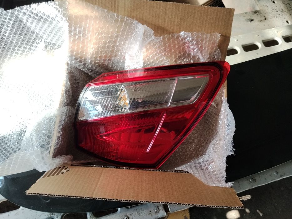 Заден десен стоп Nissan  qashqai  2010