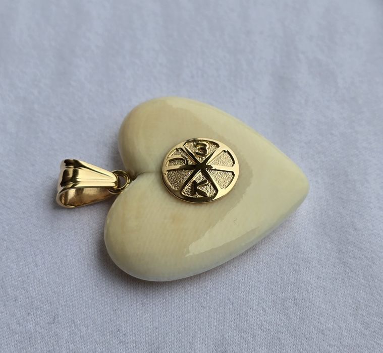 Pandant din aur masiv 18k