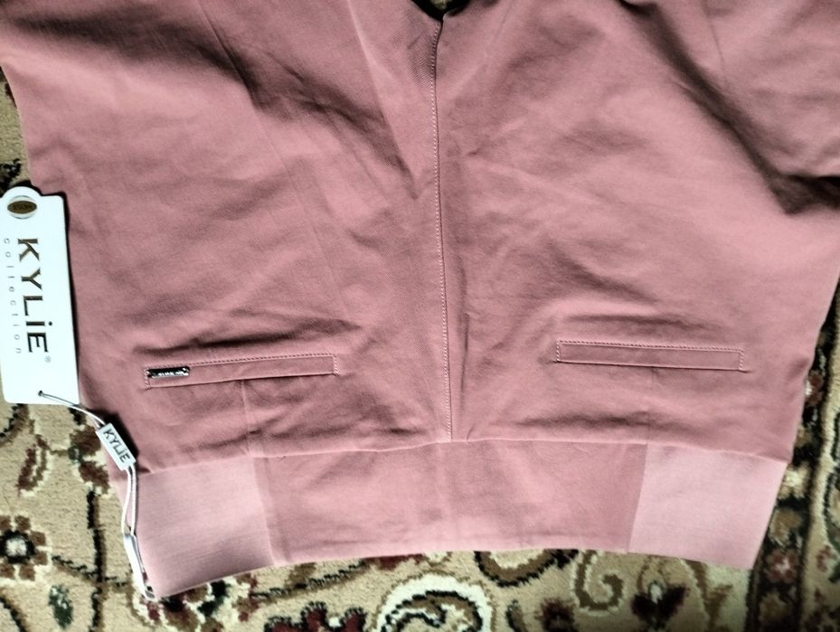 Женские новые брюки