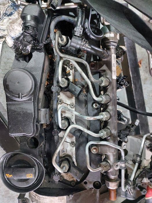 Motor Audi A6 4F / A4 B8 2.0 TDI CAHA 170 CP cu kit injectie complet