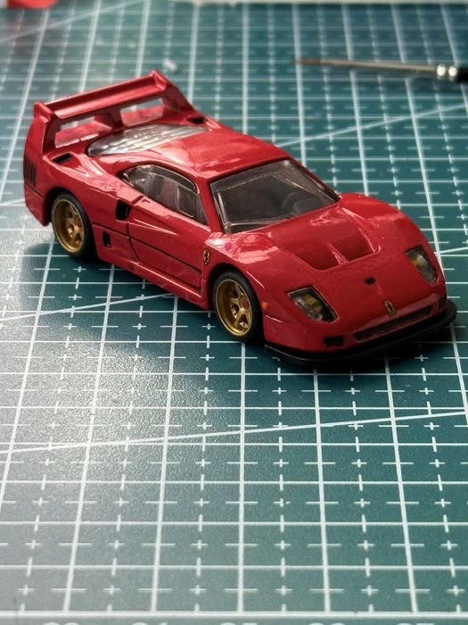 Hotwheels Ferrari F40 Custom 1:64