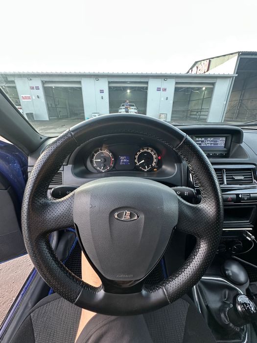 Продам лада приора 2