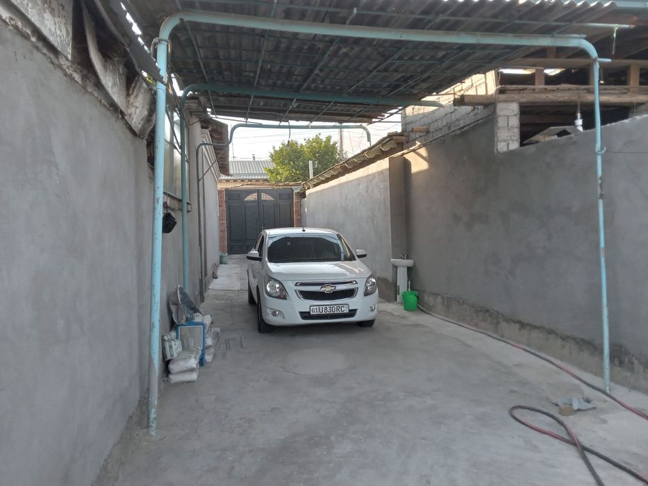 Тошкент шахар миробод тумани фаезабод   5 ярим сотиг  4хона