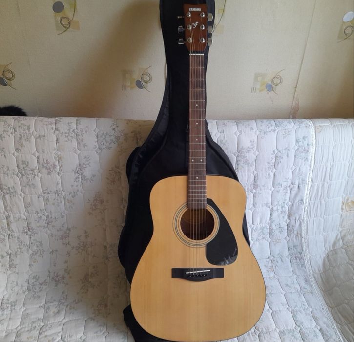 Yamaha f310 с чехлом