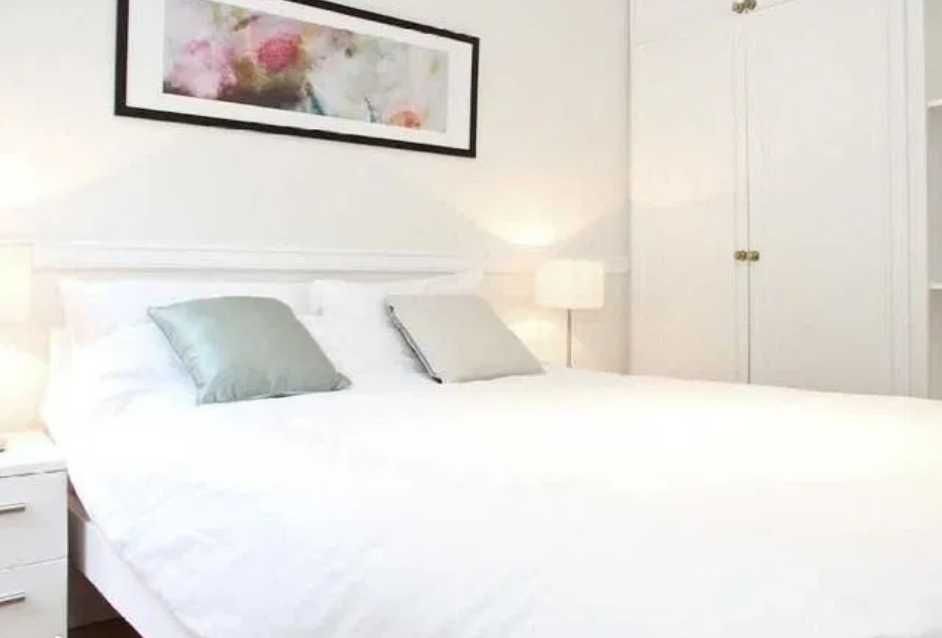 Дава се под наем Двустаен апартамент в Пловдив, Южен - 65 кв.м за 306 € - Снимка #1