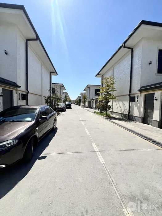 Срочно! Новый 3-этажный коттедж в ЖК ONIX — 260 м²