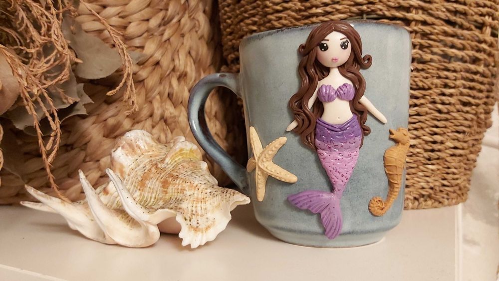 Cana handmade cadou pentru fetite cu figurina sirena din fimo