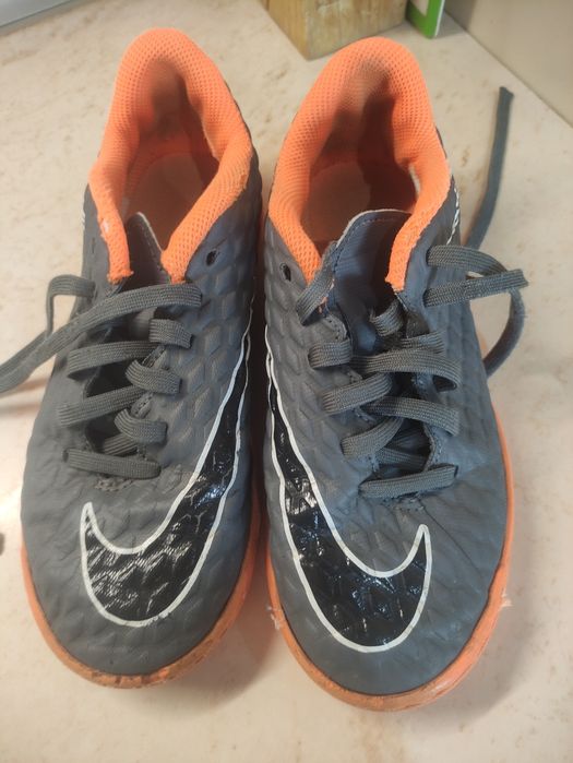 Детски бутонки и стоножки