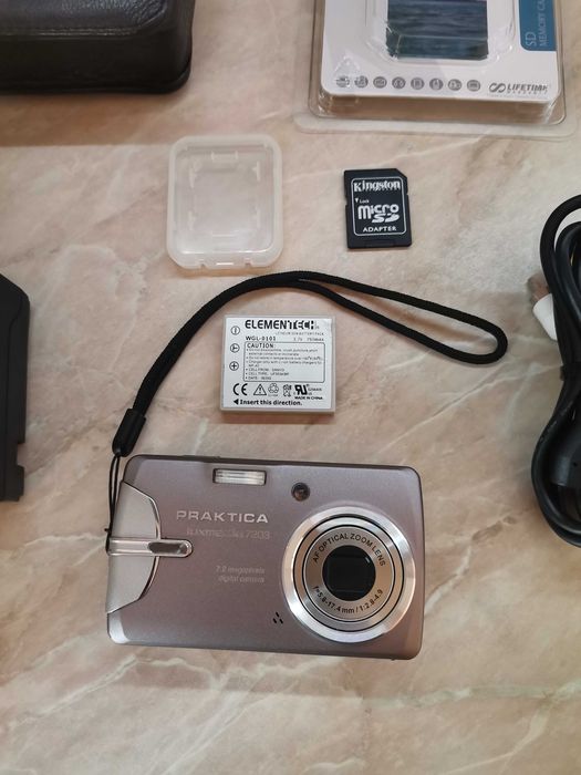 Фотоапарат Praktica luxmedia 7203 без батерия