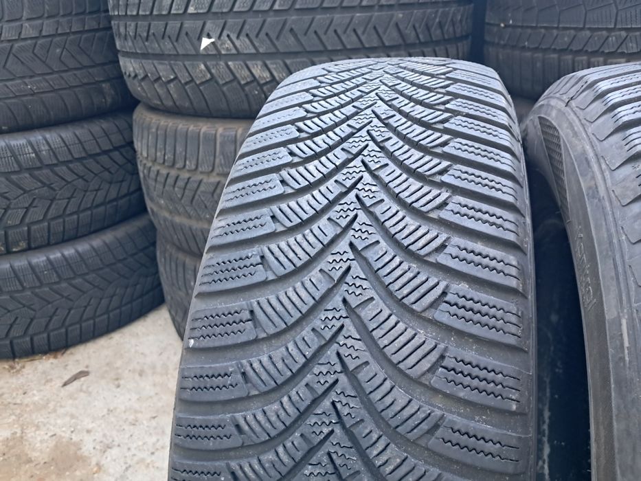Anvelope second iarna 215 65 R16 Hankook