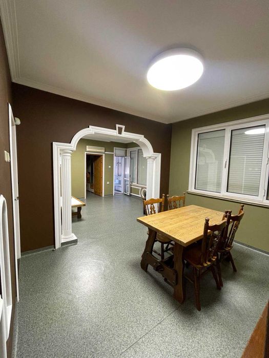 Продава се Многостаен апартамент в Стара Загора, Център - 130 кв.м за 1120 €/кв.м - Снимка #12