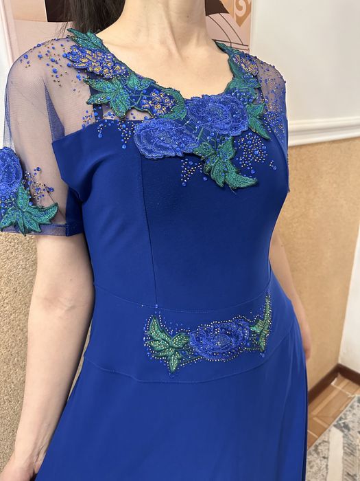 Продается вечерние платья