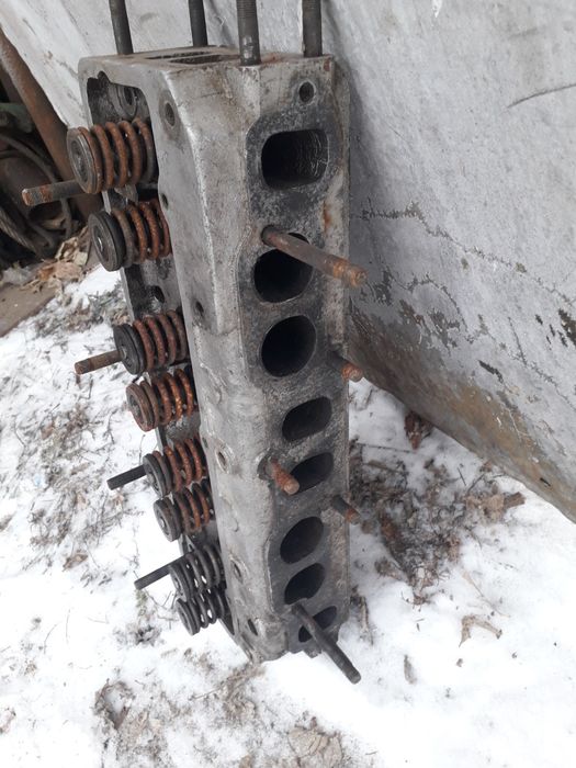 Продам головку с 414 двигателя