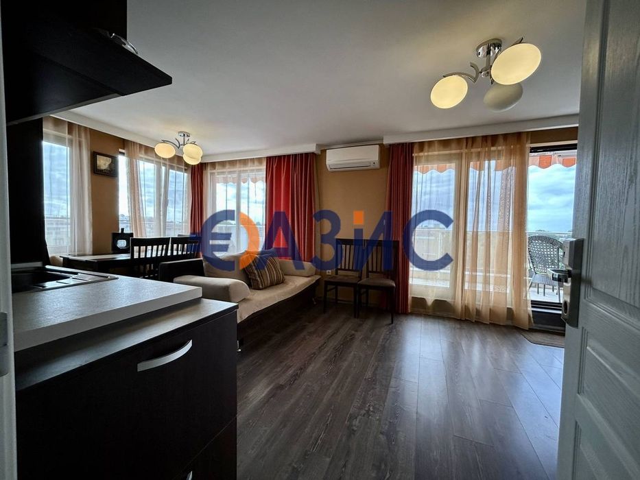 Продава се Двустаен апартамент в к.к. Слънчев бряг - 87 кв.м за 621 €/кв.м - Снимка #6