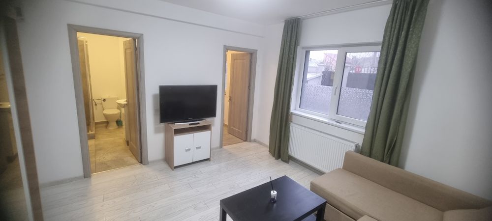 Proprietar inchiriez garsoniera la bloc