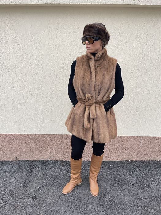 Vesta din blana de vizon maro cu cordon
