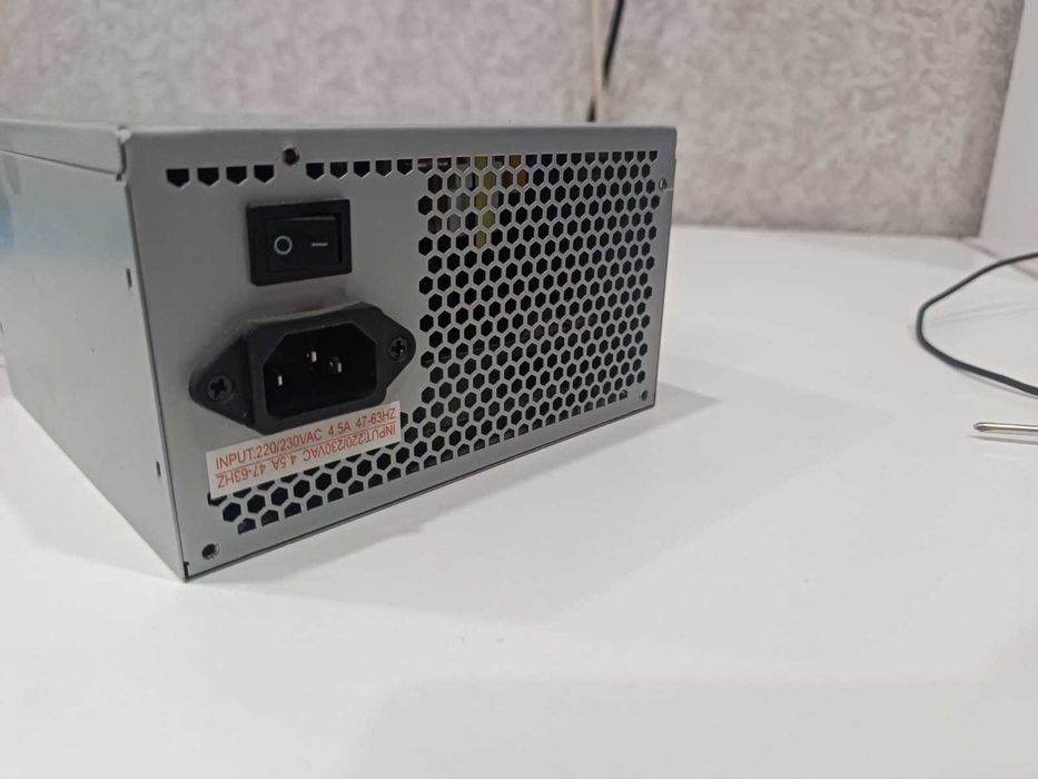 Блок питания в отличном состоянии