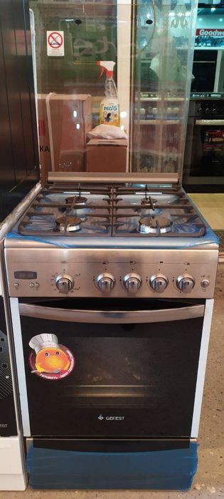 Компактная газовая плита от компании GEFEST Габариты : 50×57×85см