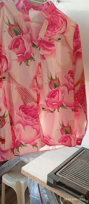 Дамска цветна риза