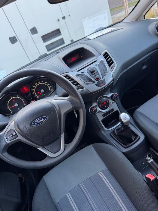 FORD Fiesta 2010 — imagine 4