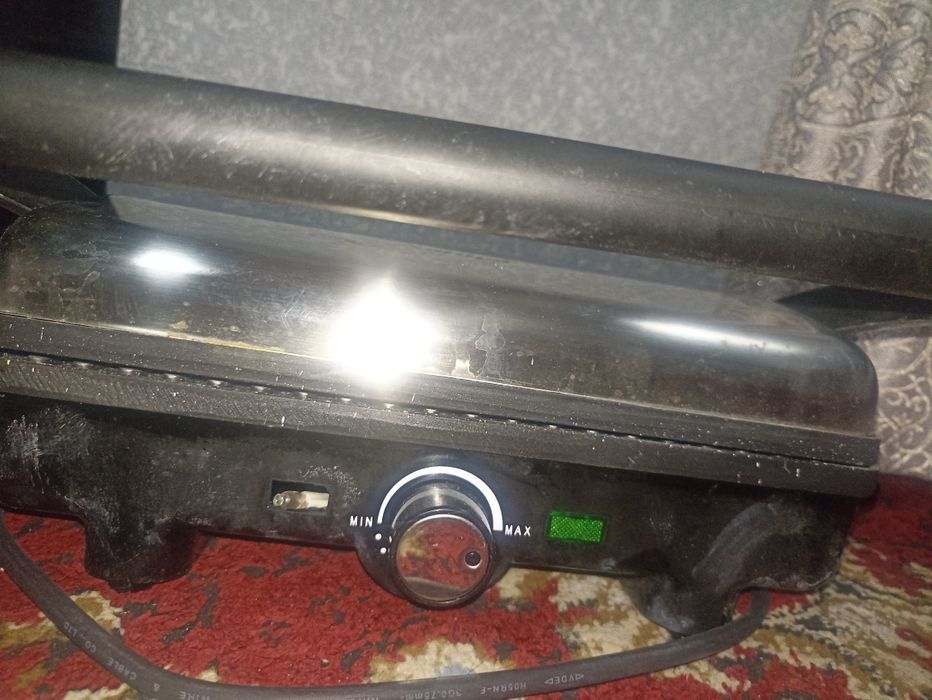 Go‘sht, panjara, sendvich va boshqa taomlar uchun mos toster