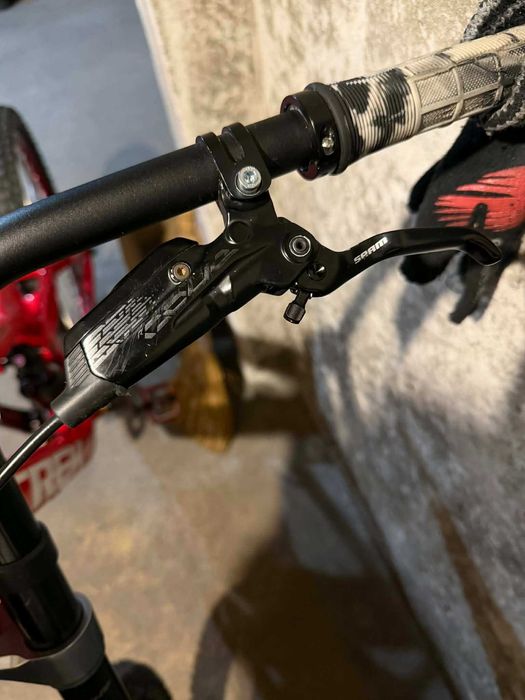 Предна спирачка SRAM Code R