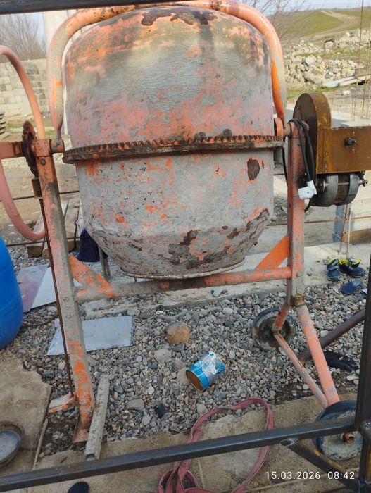 Продам бетономешалка рабочая