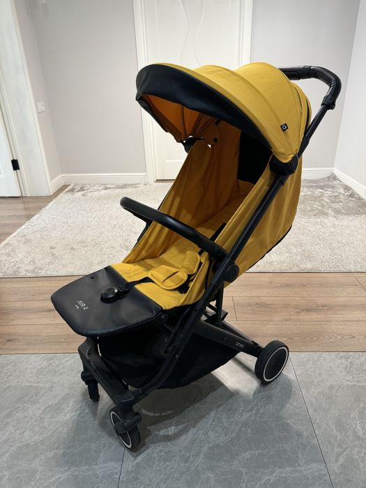 Продам детскую коляску Air-X