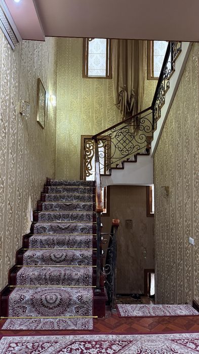 Продаётся  участок 6-соток на карасув-6 фасад 20х30 метров .