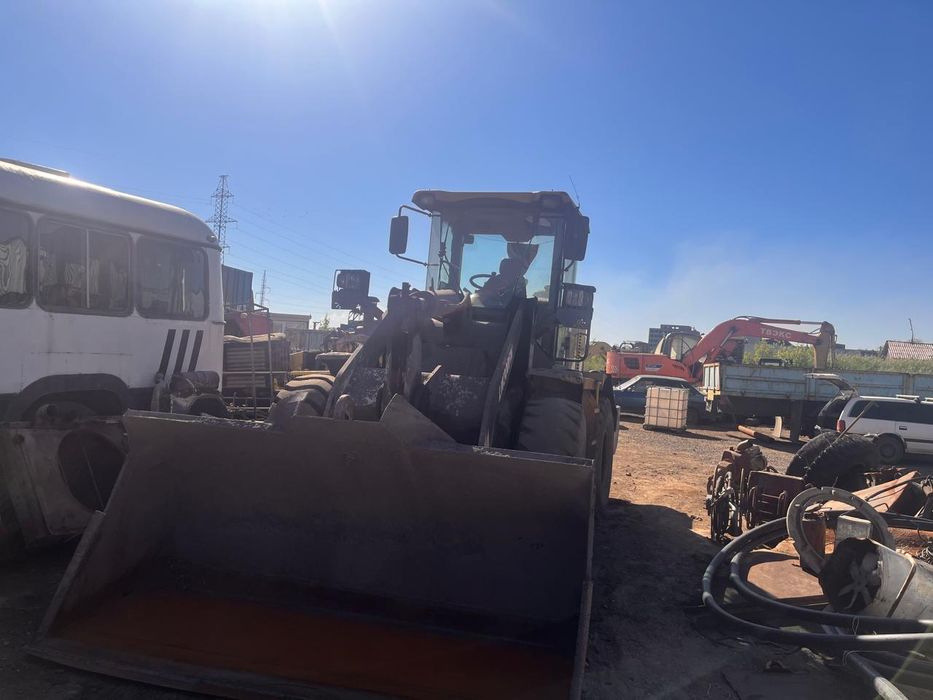 Погрузчик XCMG LW300 fn