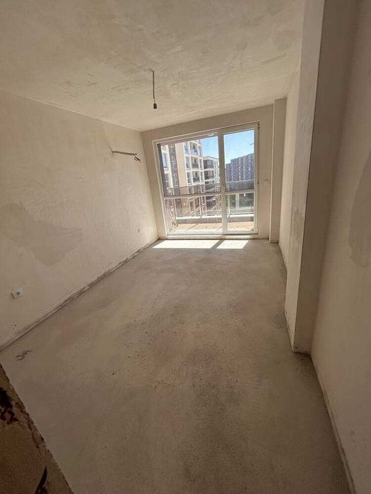 Продава се Двустаен апартамент в Пловдив, Южен - 74 кв.м за 1416 €/кв.м - Снимка #1