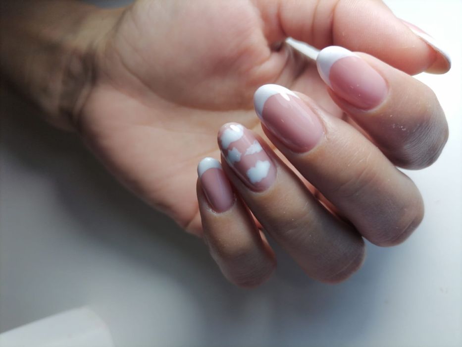 Маникюр гель лак.